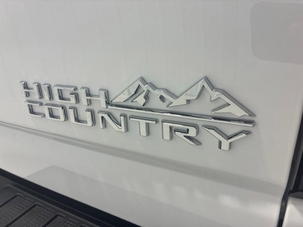 New 2026 Chevrolet Silverado 2500 High Country w/ High Country Premium Package AWD/4WD image 11