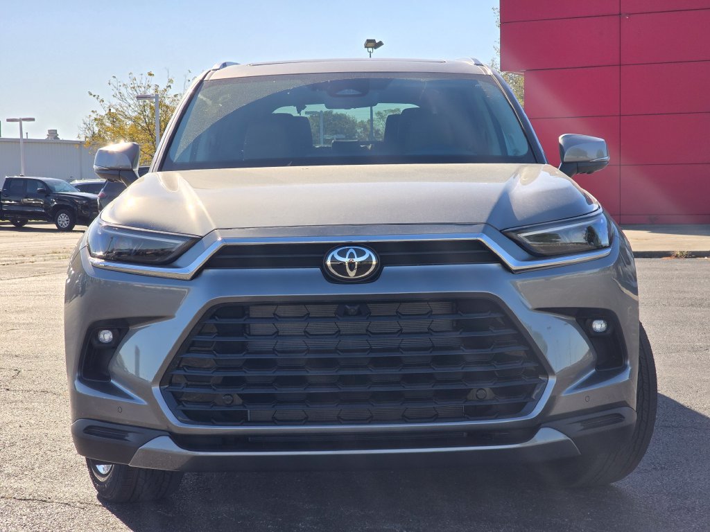 New 2026 Toyota Grand Highlander AWD image 12
