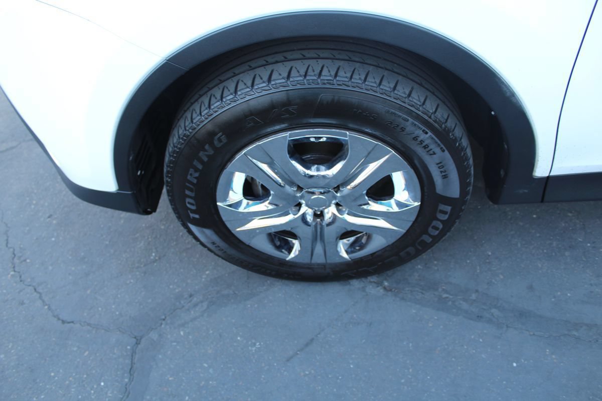 Used 2013 Toyota RAV4 LE AWD/4WD image 11