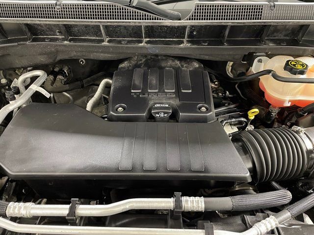 Used 2022 Chevrolet Silverado 1500 Custom w/ LPO, Dark Essentials Package AWD/4WD image 23