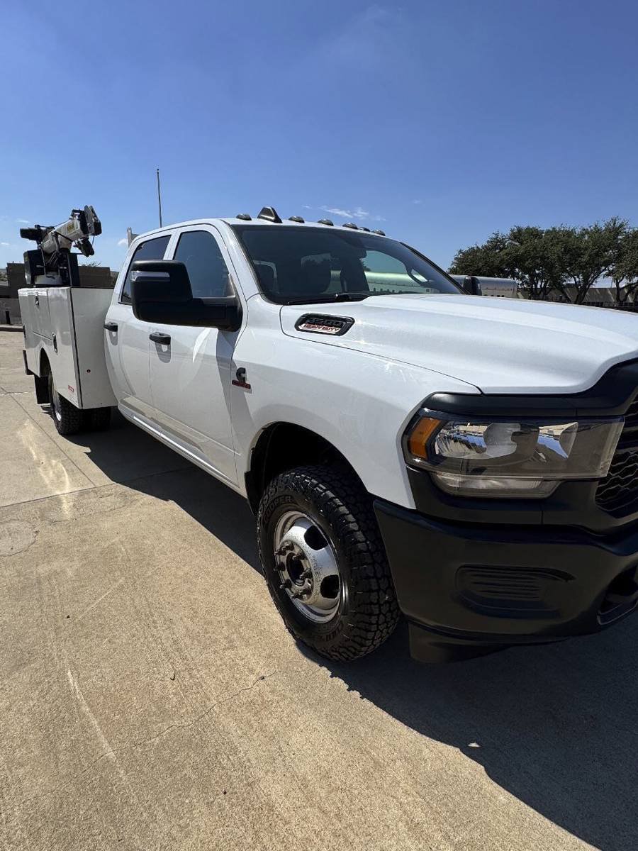 Used 2024 RAM 3500 Tradesman AWD/4WD image 4