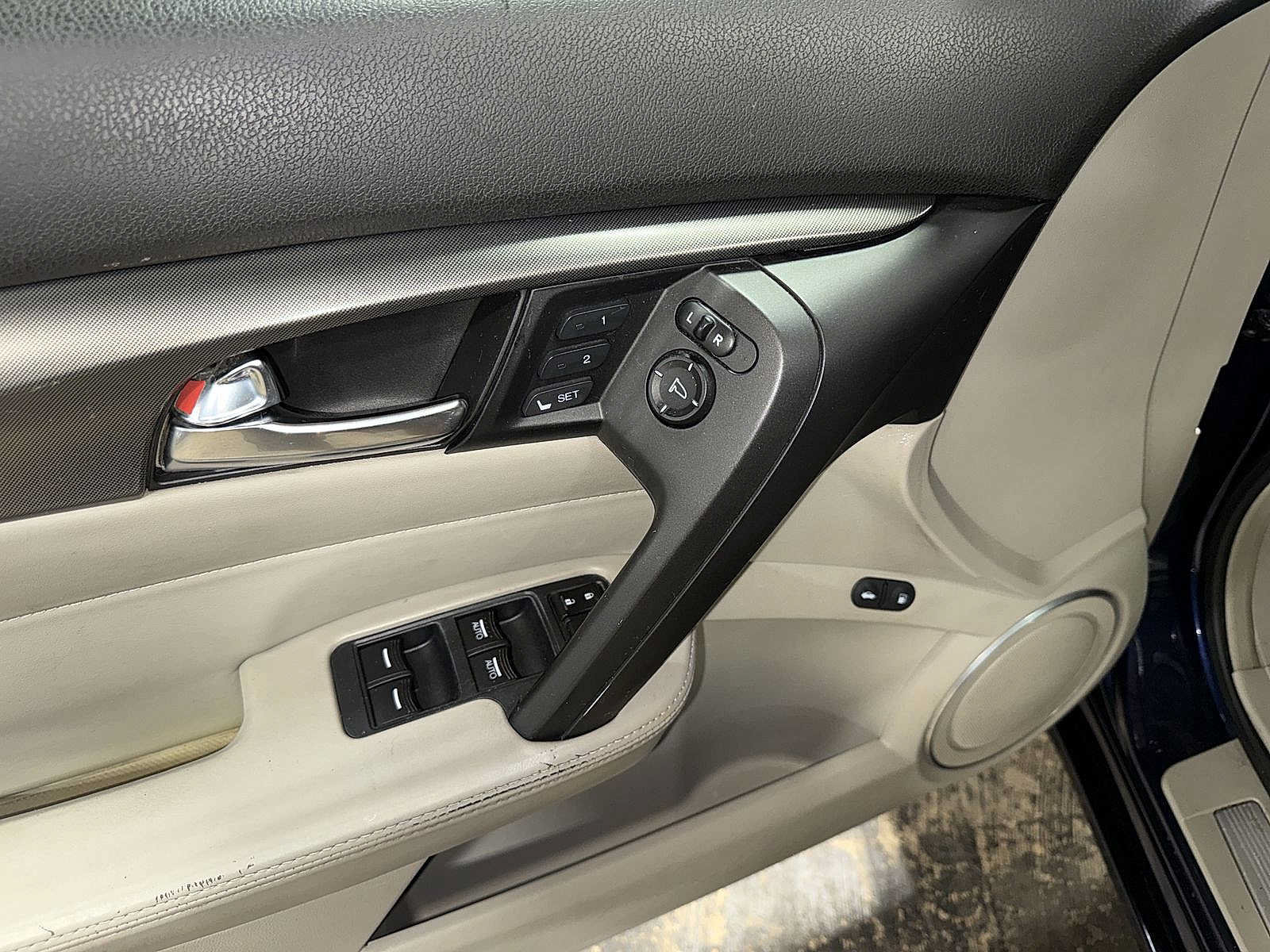 Used 2013 Acura TL w/ Technology Package FWD image 21