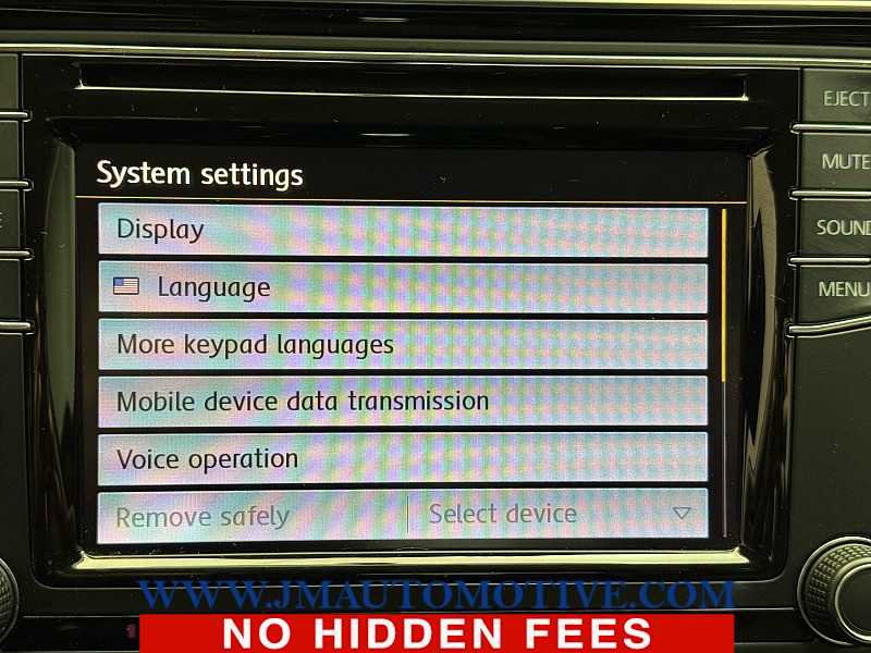 Used 2017 Volkswagen Passat 1.8T R-Line w/ R-Line Lighting Package image 29