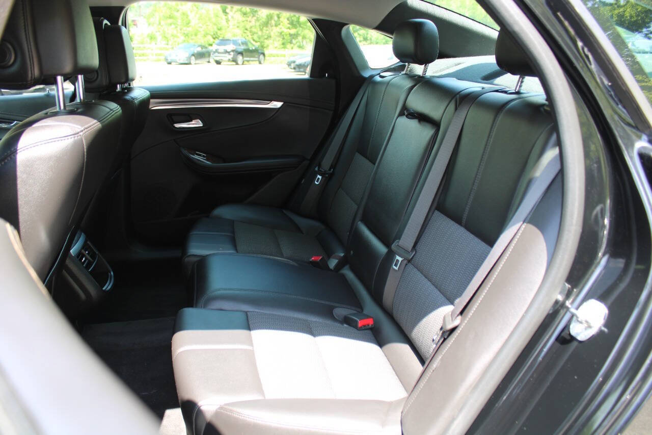 Used 2014 Chevrolet Impala LT w/ Convenience Package FWD image 25