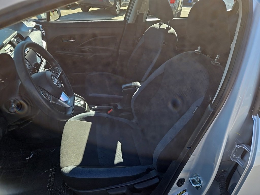 Used 2023 Nissan Versa SV image 25