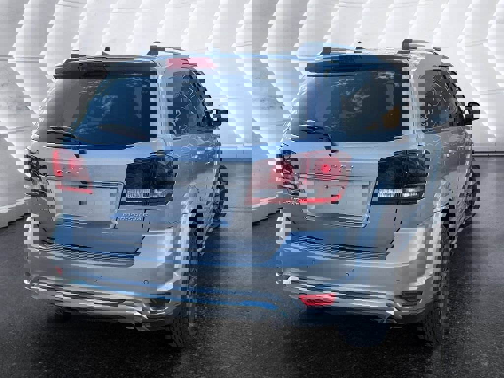 Used 2020 Dodge Journey Crossroad image 4