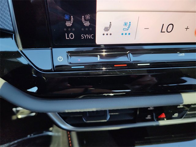 New 2026 Volkswagen Atlas Peak Edition image 15