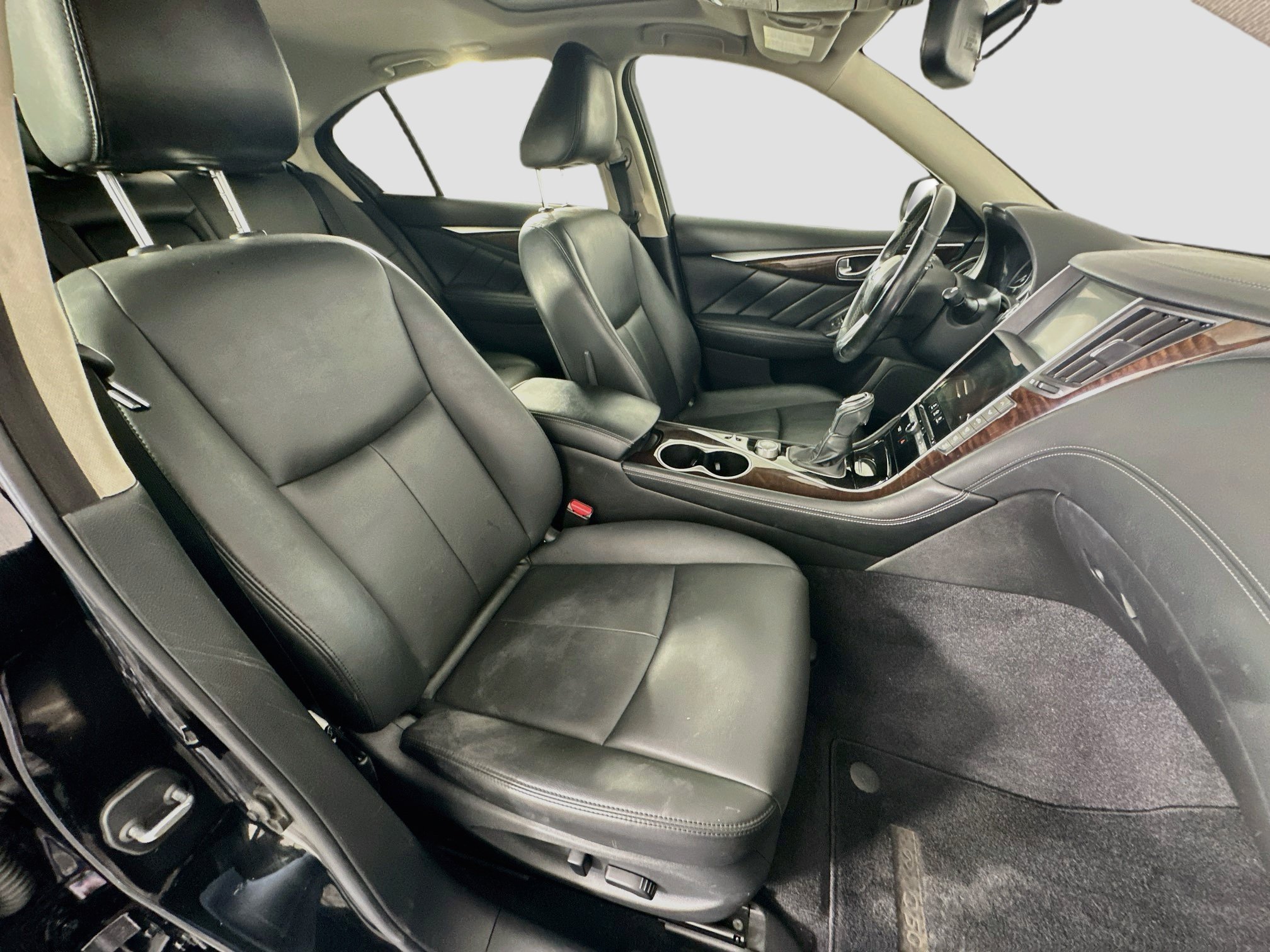 Used 2018 INFINITI Q50 Luxe RWD image 30