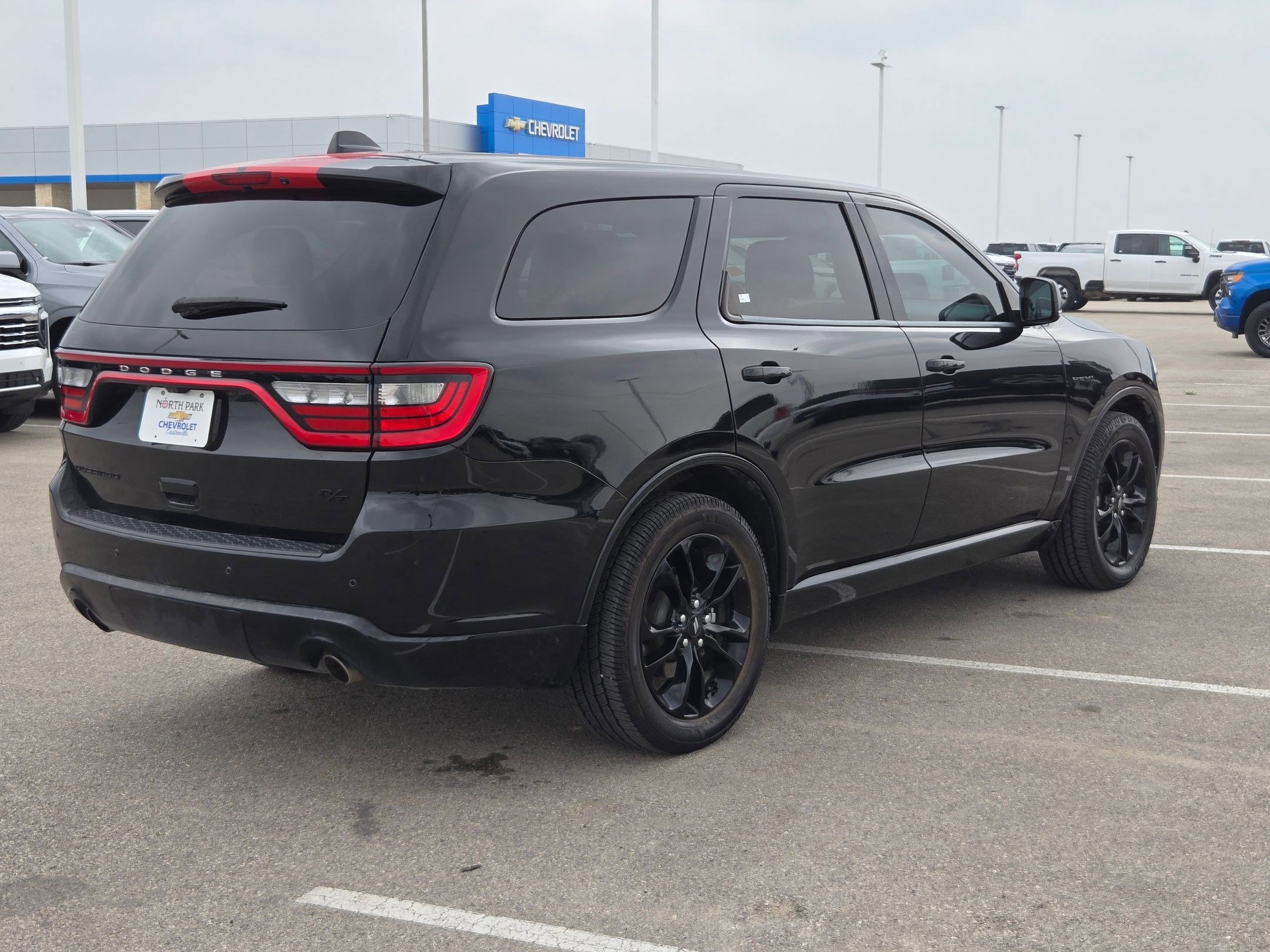 Used 2020 Dodge Durango R/T w/ Blacktop Package RWD image 3