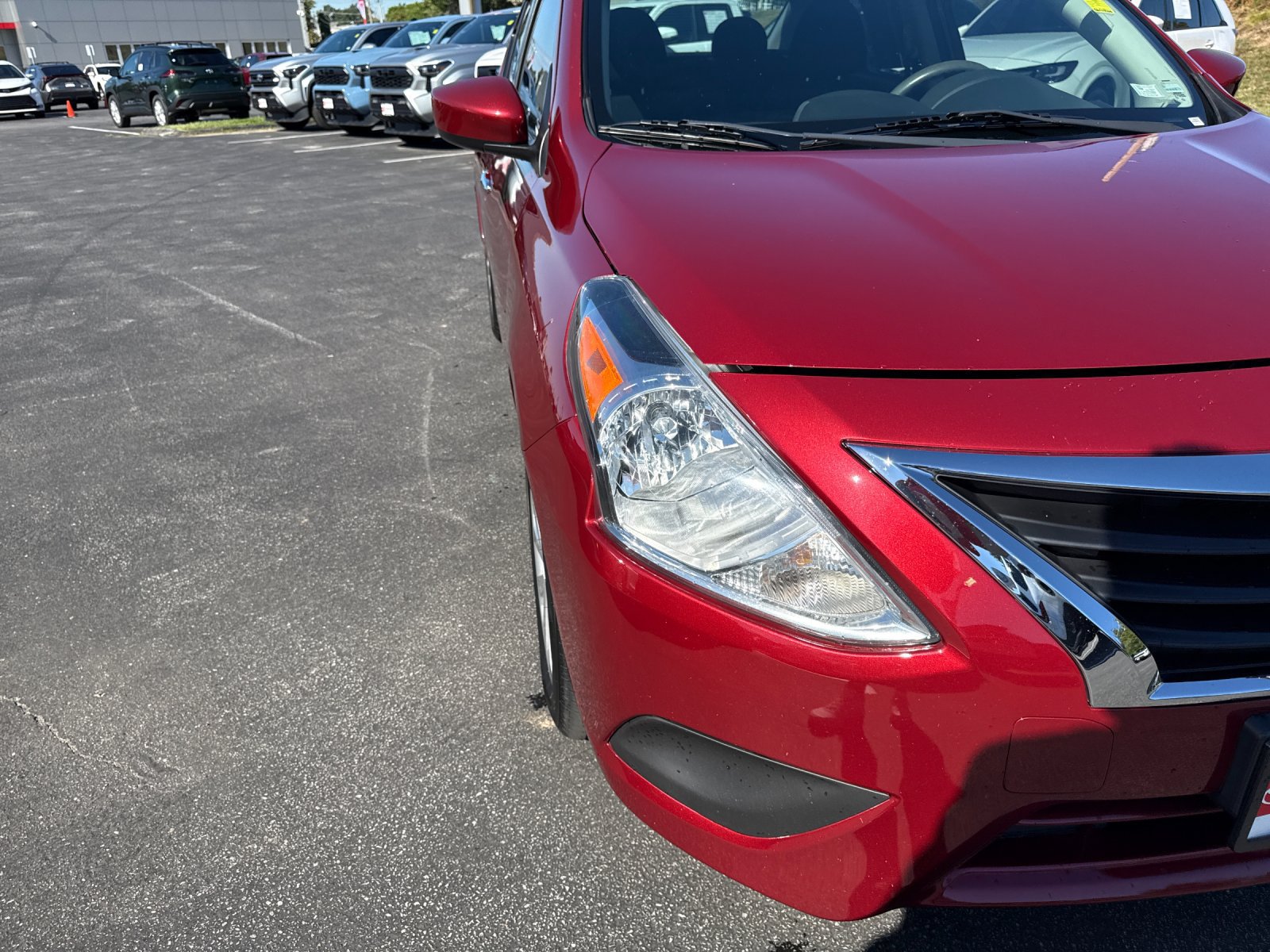 Used 2019 Nissan Versa SV FWD image 27