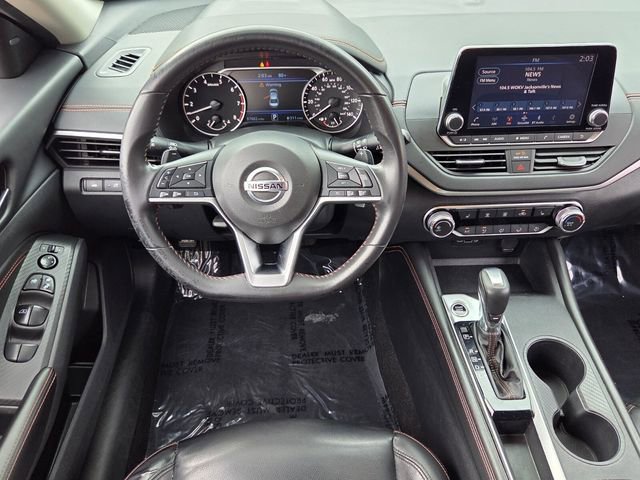 Used 2022 Nissan Altima 2.5 SR w/ Midnight Edition Package FWD image 11