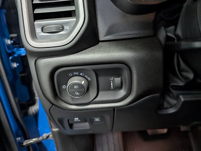 Used 2026 RAM 1500 Classic Warlock AWD/4WD image 19