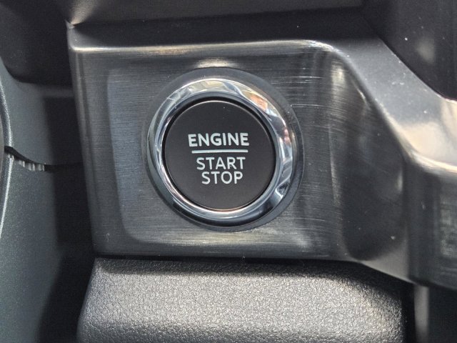 Used 2025 Ford F250 Lariat w/ Lariat Ultimate Package AWD/4WD image 18
