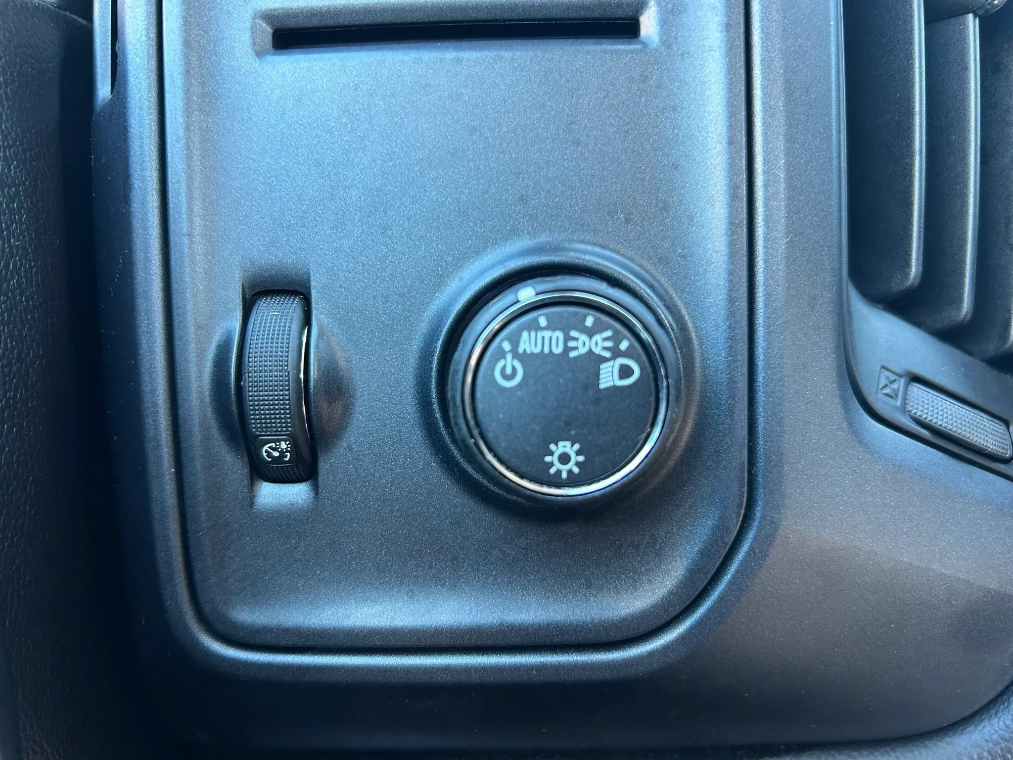 Used 2016 Chevrolet Silverado 1500 W/T w/ WT Fleet Convenience Package AWD/4WD image 17