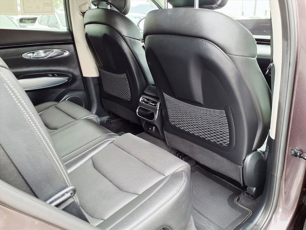 Used 2023 Genesis GV70 2.5T w/ Select Package AWD/4WD image 13