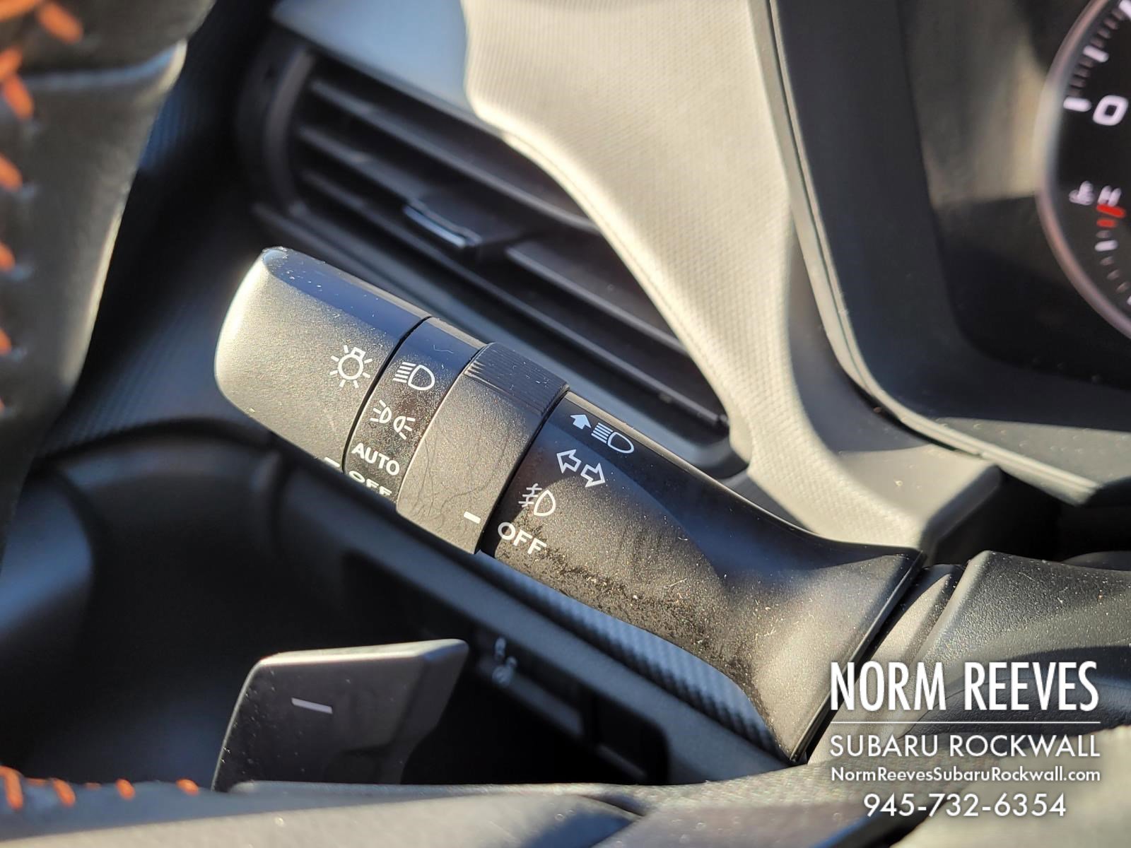 Certified 2024 Subaru Crosstrek 2.5i Limited w/ Crosstrek Mirror Package image 32