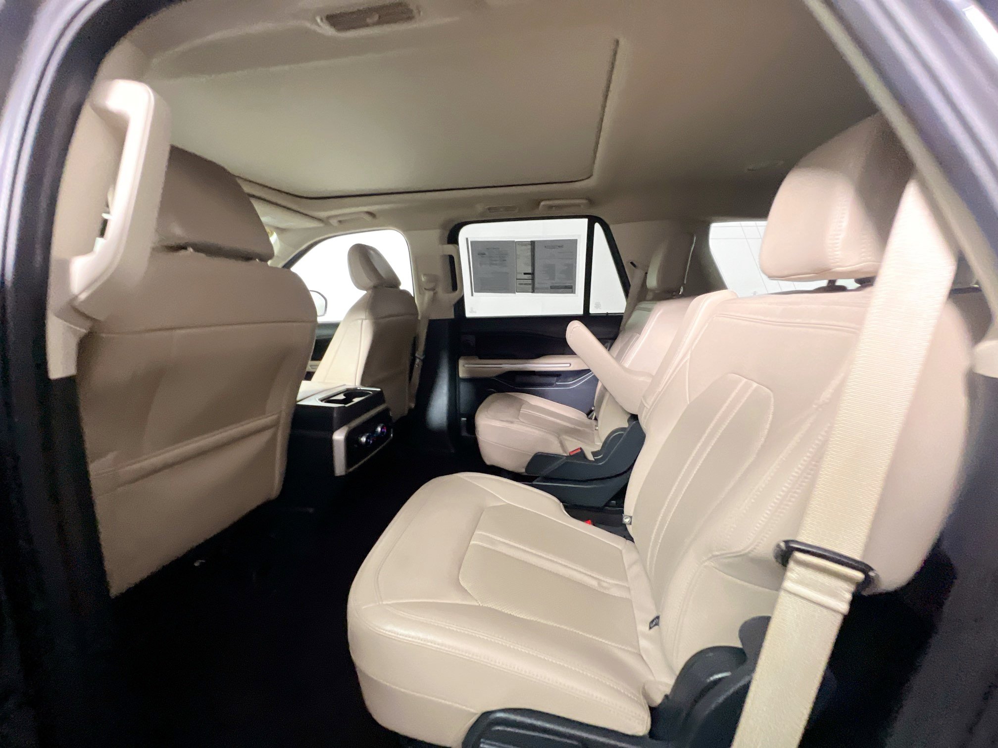 Used 2023 Ford Expedition Limited AWD/4WD image 28