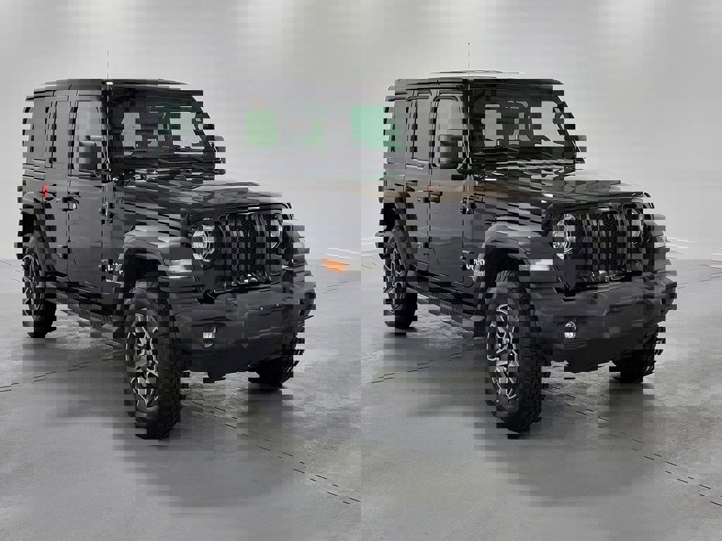 Used 2018 Jeep Wrangler Unlimited Sport S image 2