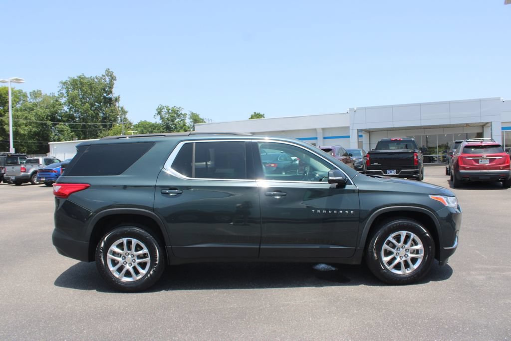 Used 2020 Chevrolet Traverse LT FWD image 11