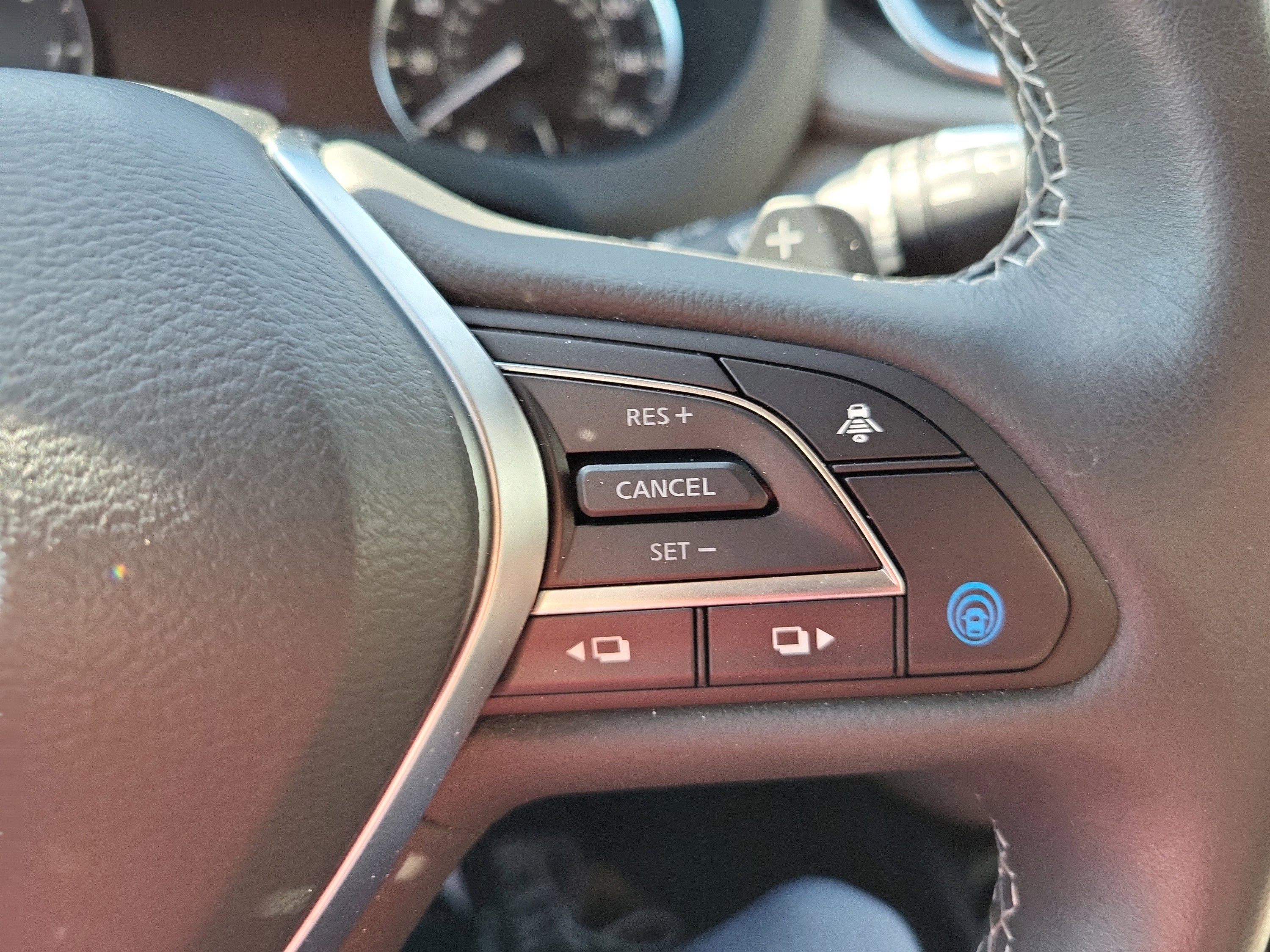 Used 2024 INFINITI QX50 Luxe image 29