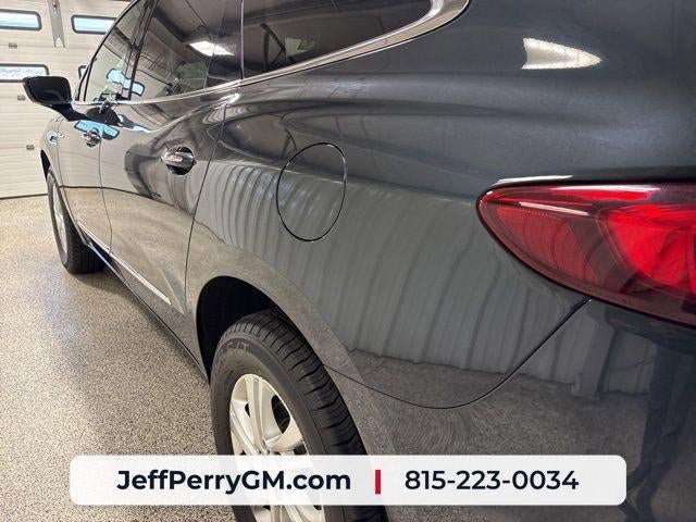 Used 2020 Buick Enclave Essence w/ Sound and Sites Package FWD image 10