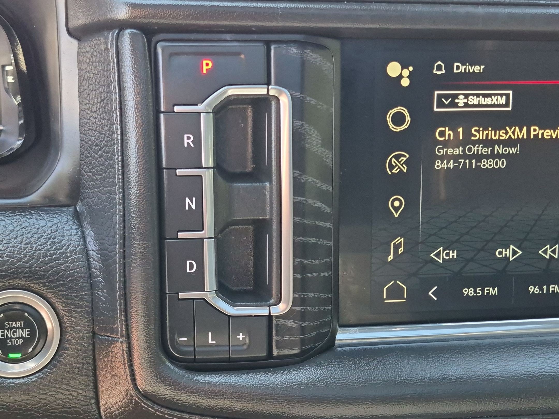 Used 2023 GMC Yukon XL Denali AWD/4WD image 22