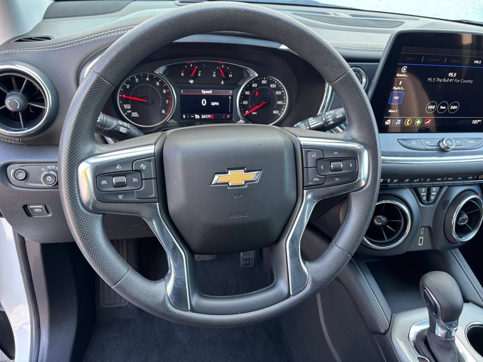 Used 2025 Chevrolet Blazer LT FWD image 29