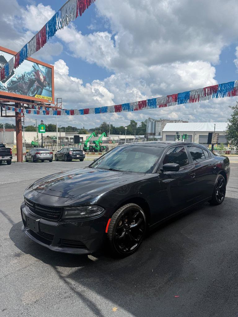 Used 2020 Dodge Charger SXT RWD image 4