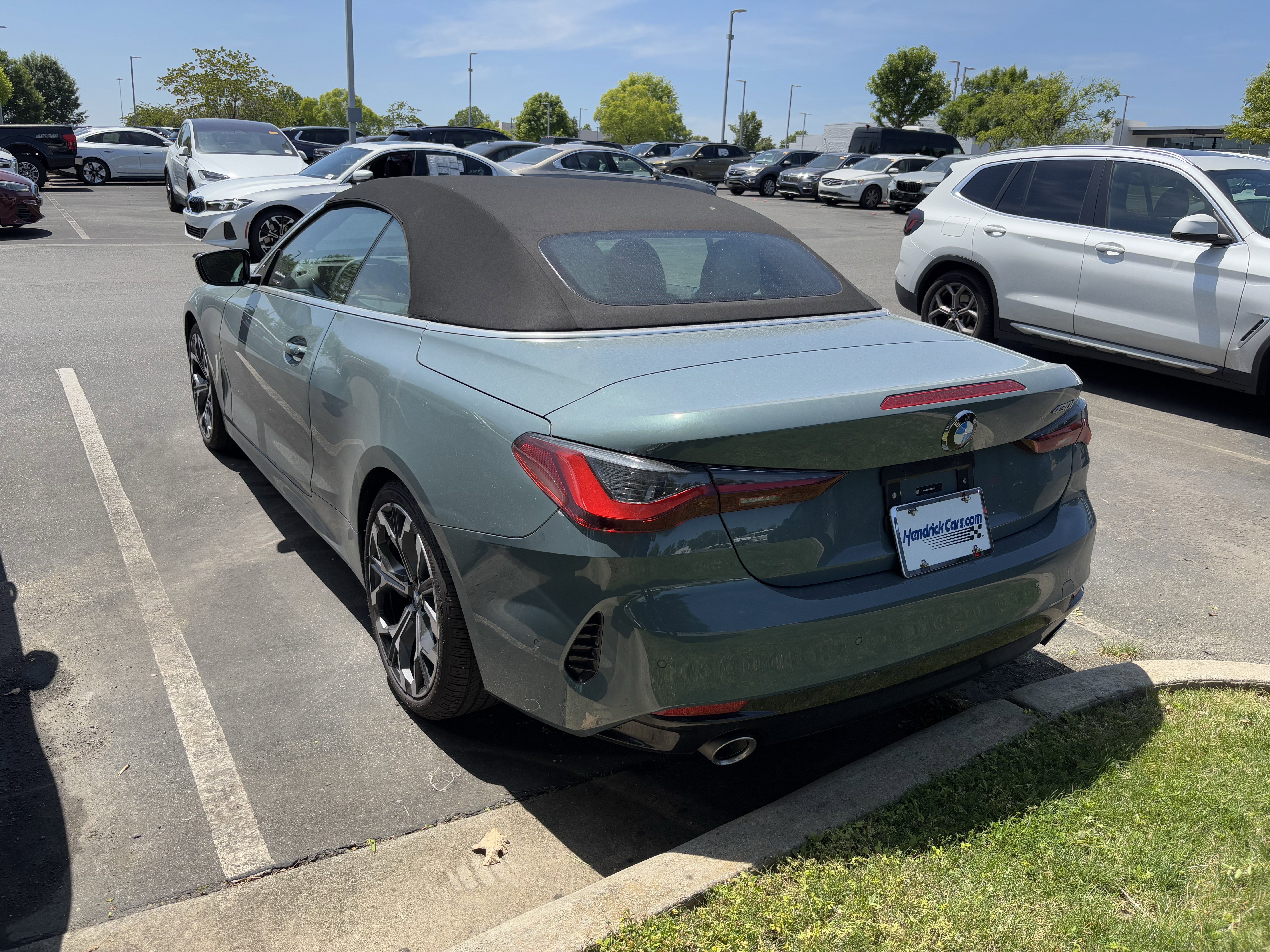 Certified 2026 BMW 430i Convertible w/ Premium Package RWD image 15
