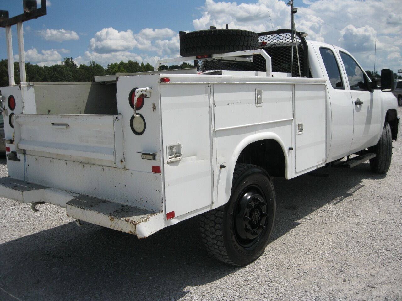 Used 2013 Chevrolet Silverado 3500 W/T AWD/4WD image 7