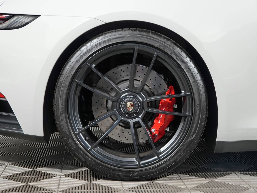 Certified 2024 Porsche 911 Targa 4 GTS AWD/4WD image 22