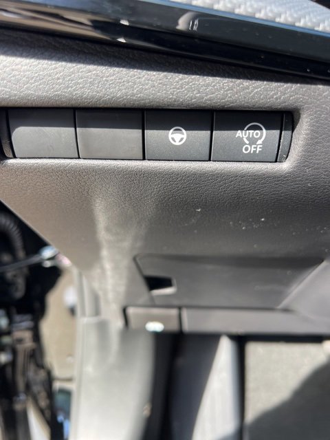 New 2026 Nissan Kicks SR image 11