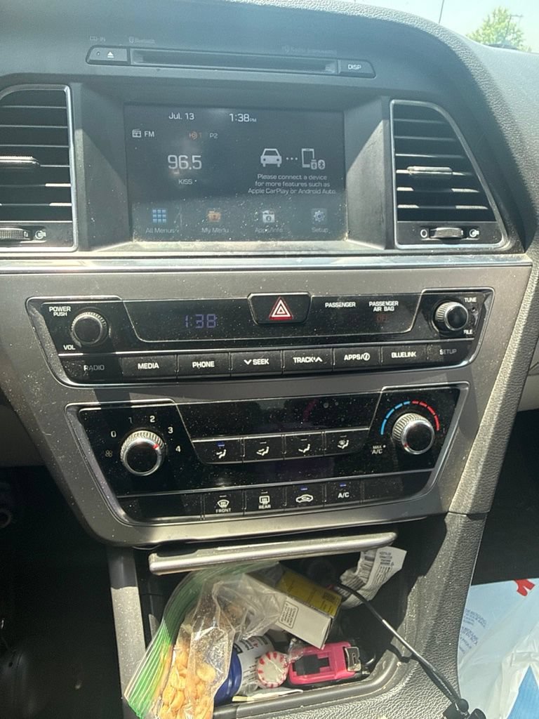 Used 2017 Hyundai Sonata SE w/ Cargo Package FWD image 19