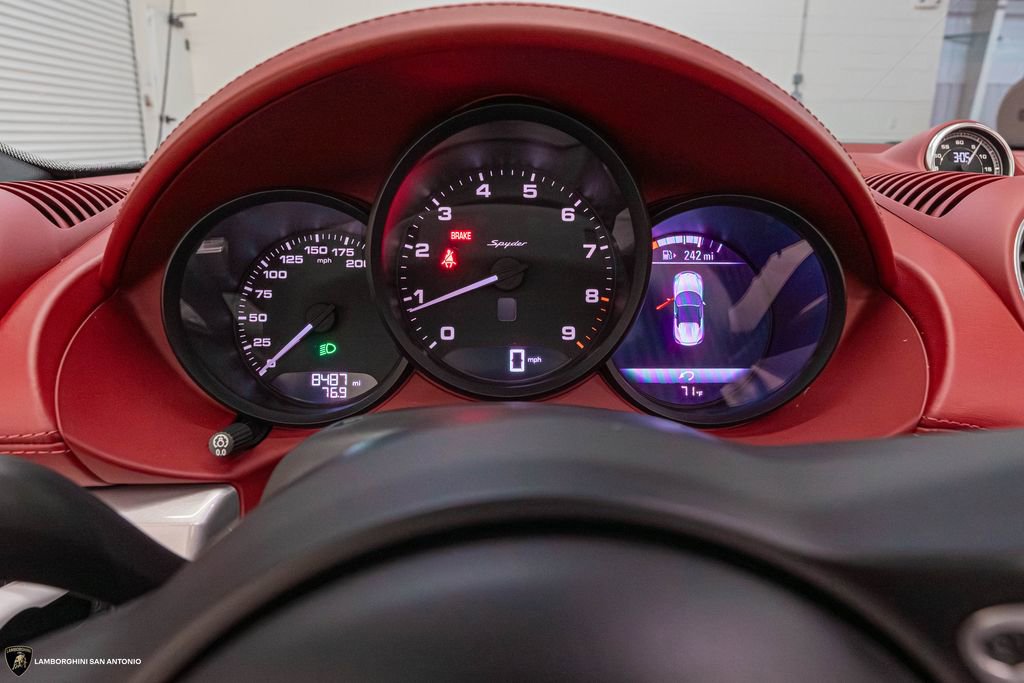 Used 2020 Porsche 718 Boxster Spyder RWD image 47