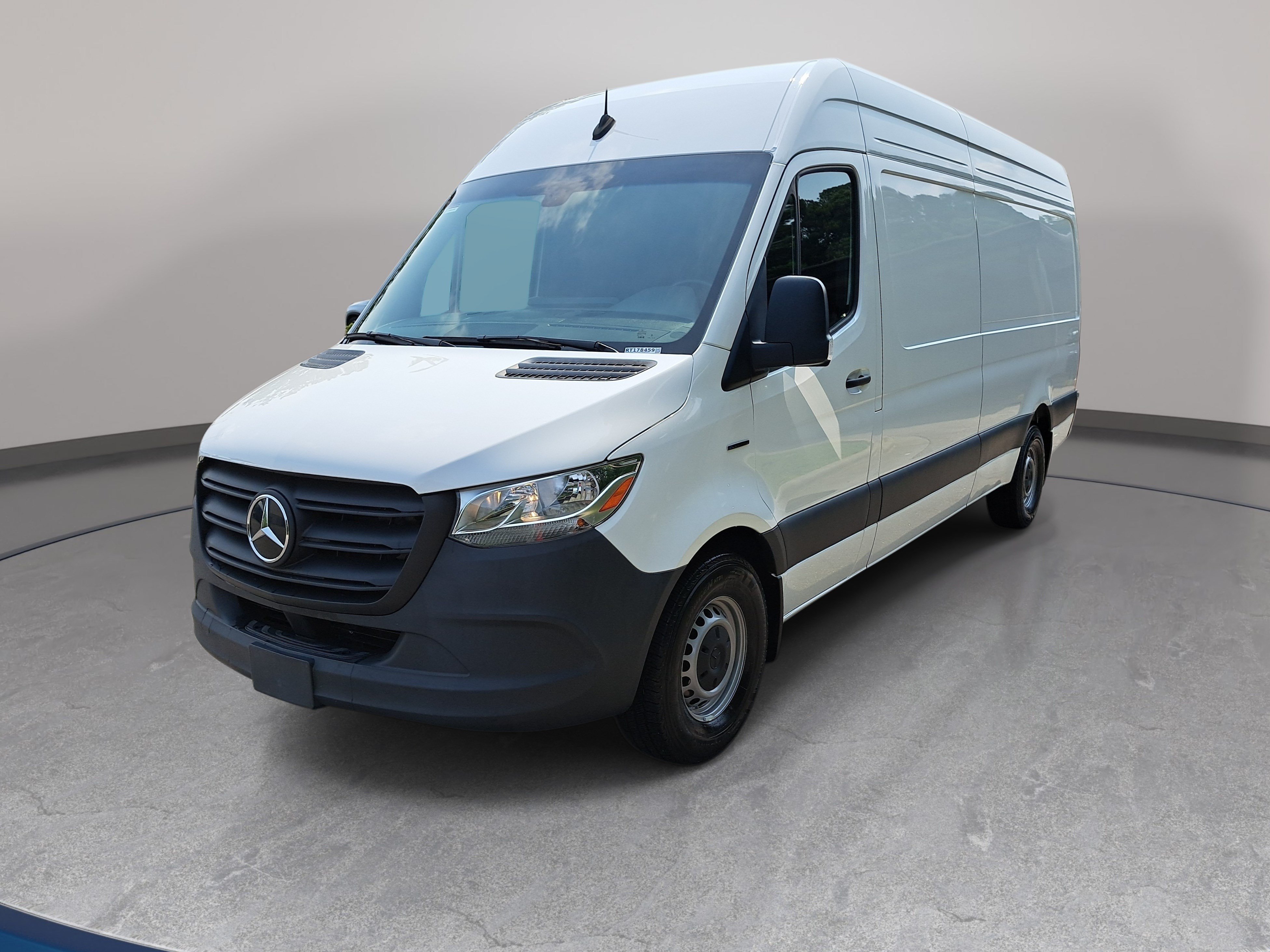Used 2024 Mercedes-Benz eSprinter 170 Cargo video 1