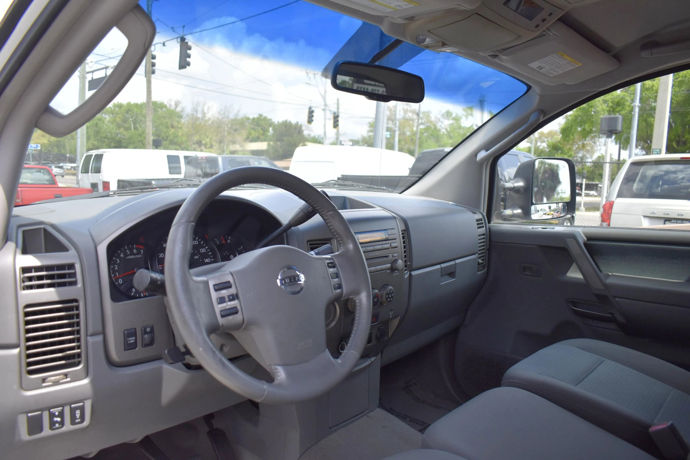 Used 2006 Nissan Titan SE RWD image 11