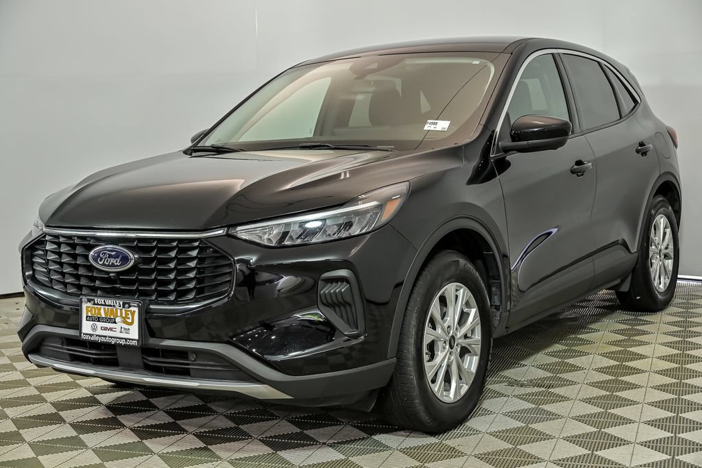 Used 2023 Ford Escape Active w/ Tech Pack #2 AWD/4WD image 5