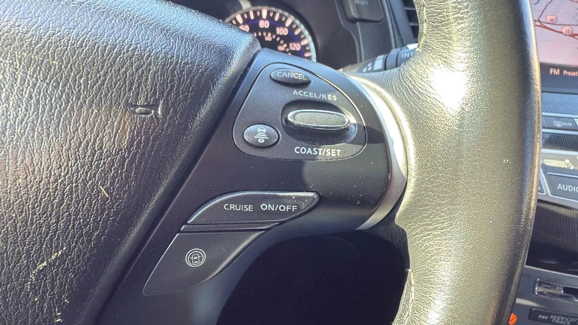 Used 2019 INFINITI QX60 Luxe w/ Essential Package image 11