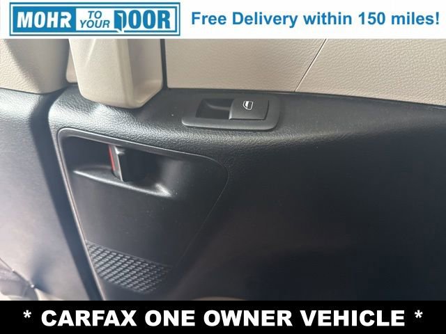 Used 2023 Chrysler Pacifica Touring-L image 22