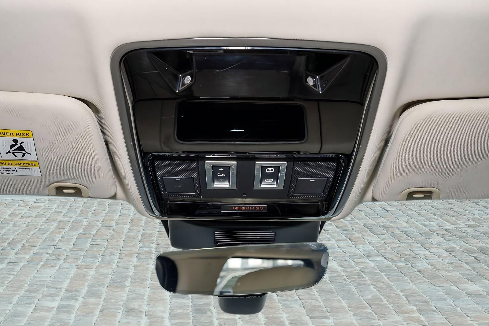 Used 2018 Land Rover Range Rover Supercharged AWD/4WD image 26