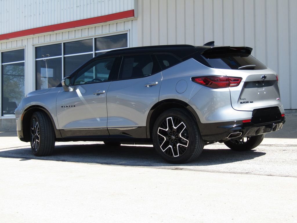 Used 2024 Chevrolet Blazer RS w/ Driver Confidence II Package AWD/4WD image 10