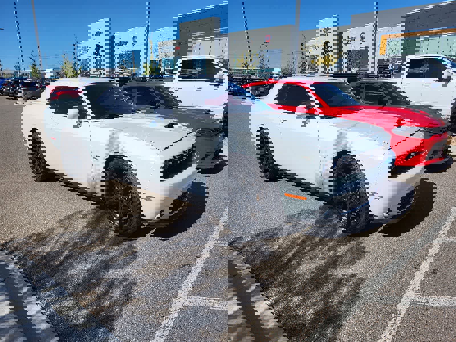 Used 2019 Dodge Challenger R/T w/ Driver Convenience Group image 3