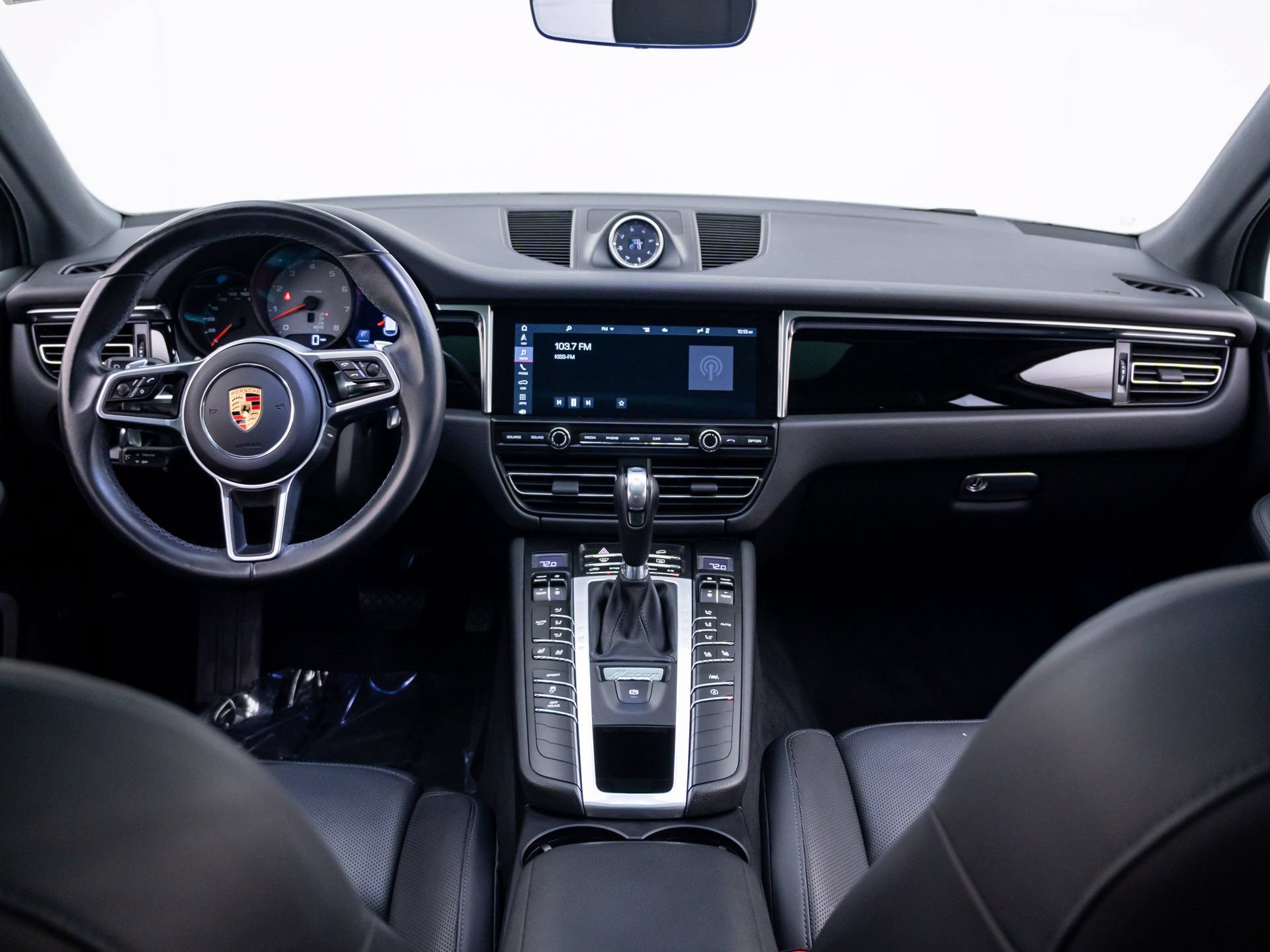 Certified 2021 Porsche Macan S AWD/4WD image 11