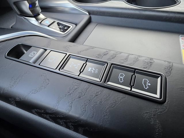 New 2026 Lexus LX 700h Luxury image 29