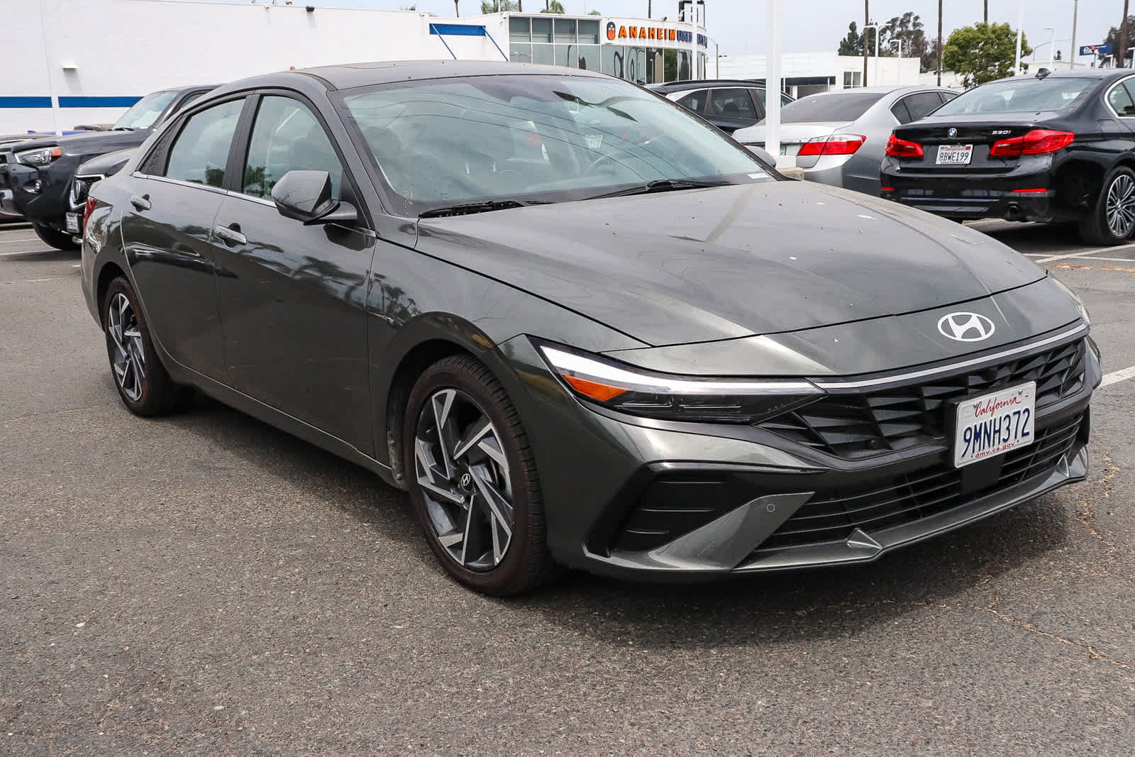 Used 2024 Hyundai Elantra Limited FWD image 14