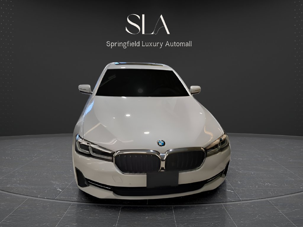Used 2023 BMW 530i xDrive w/ Premium Package AWD/4WD image 3