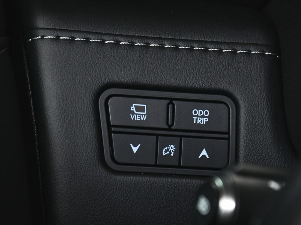 Used 2023 Lexus LX 600 F Sport w/ Accessory Package (Z1) AWD/4WD image 31
