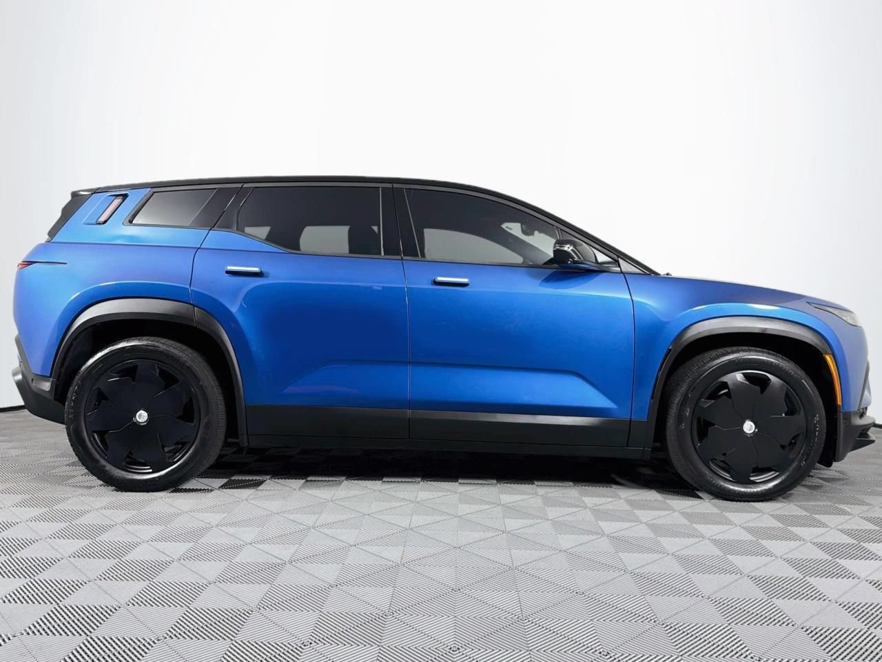 Used 2023 Fisker Ocean Extreme AWD/4WD image 27