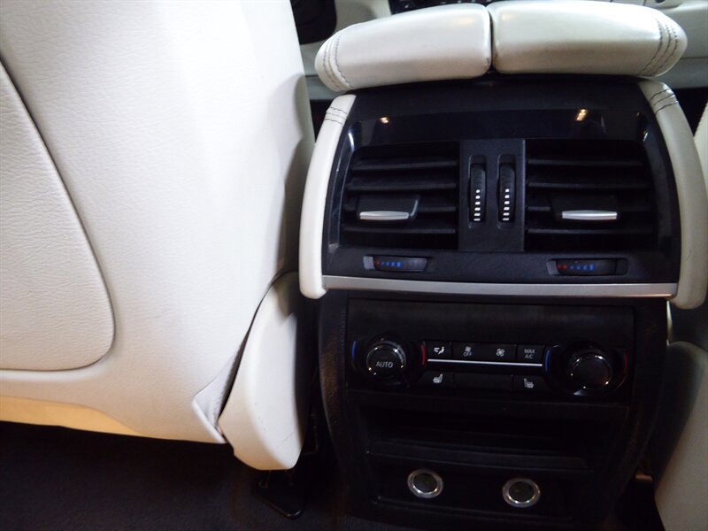 Used 2017 BMW X5 xDrive50i AWD/4WD image 34