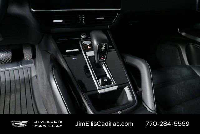 Used 2022 Porsche Cayenne Coupe image 18